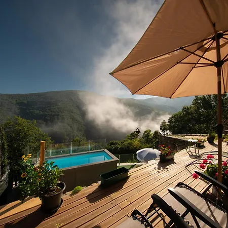 ゲストハウス Talasnal Casas Da Urze Ter ロウザン